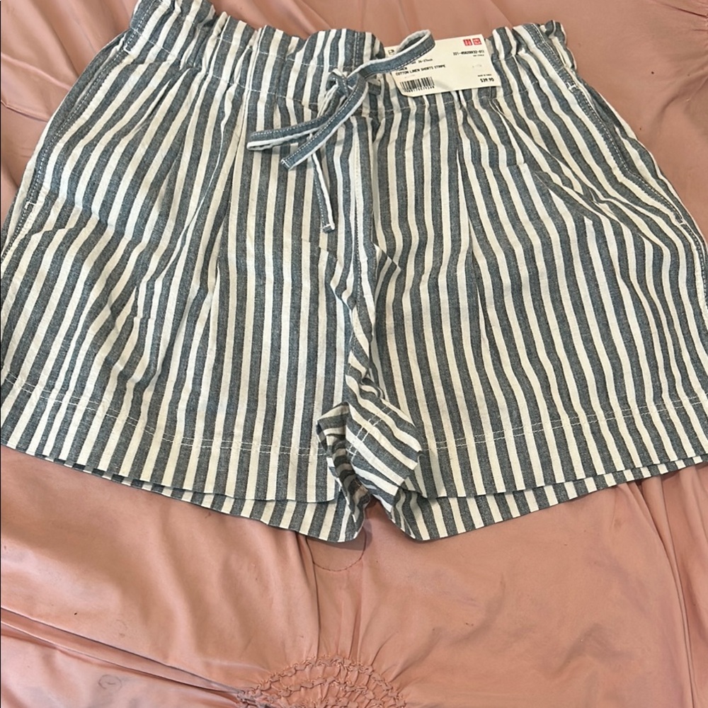Uniqlo Striped Gray Women's Shorts NWT